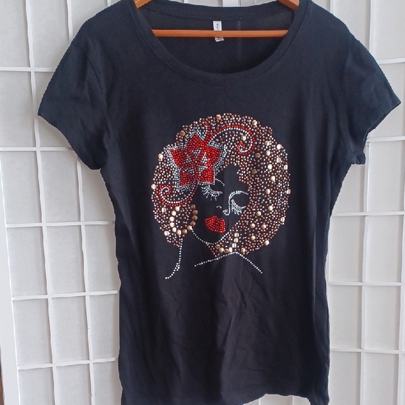 Reserved Tops - Black Tee With Cute Sparkly  Face